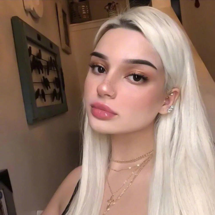युवेट